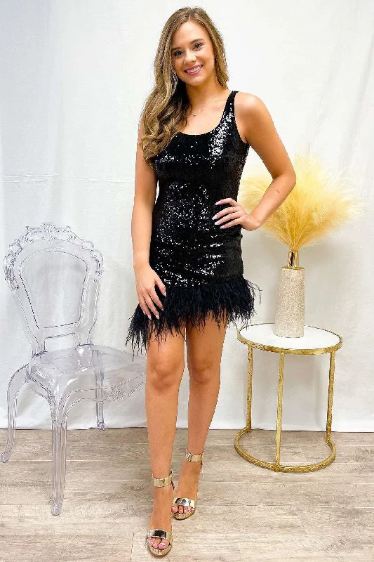 Glitter Black Square Neck Bodycon Homecoming Dress with Feather Hem