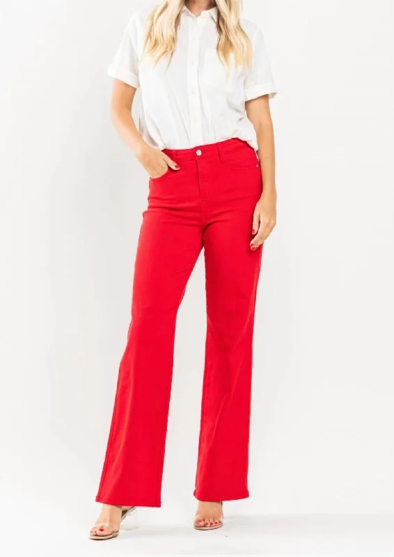 Straight Fit Jeans In Red